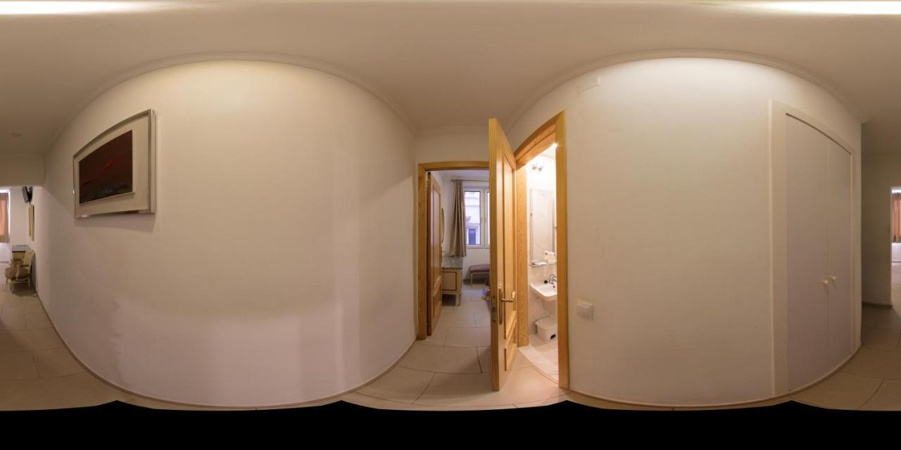 Superior Family Room