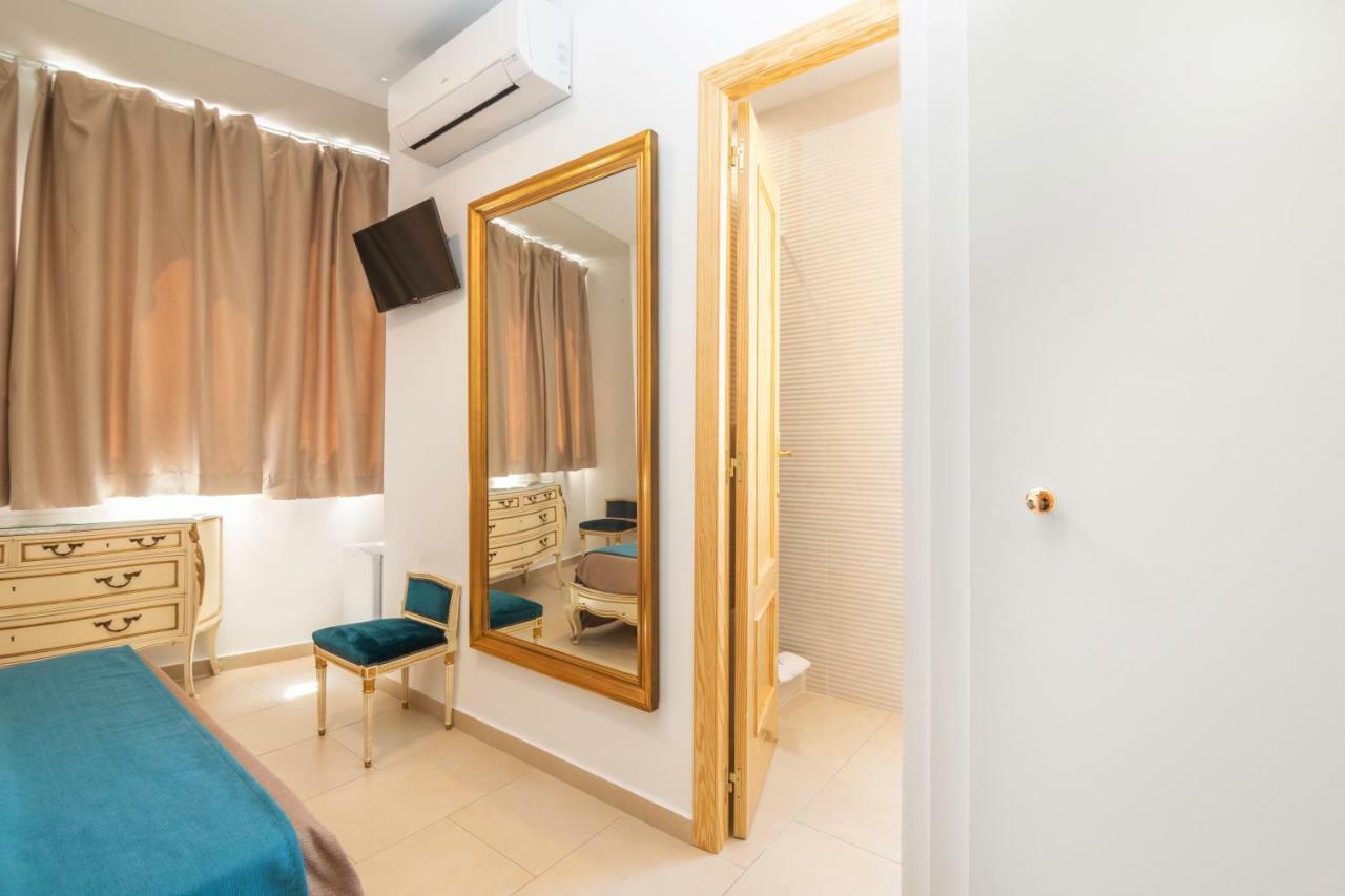 Deluxe Double Room Side Sea View